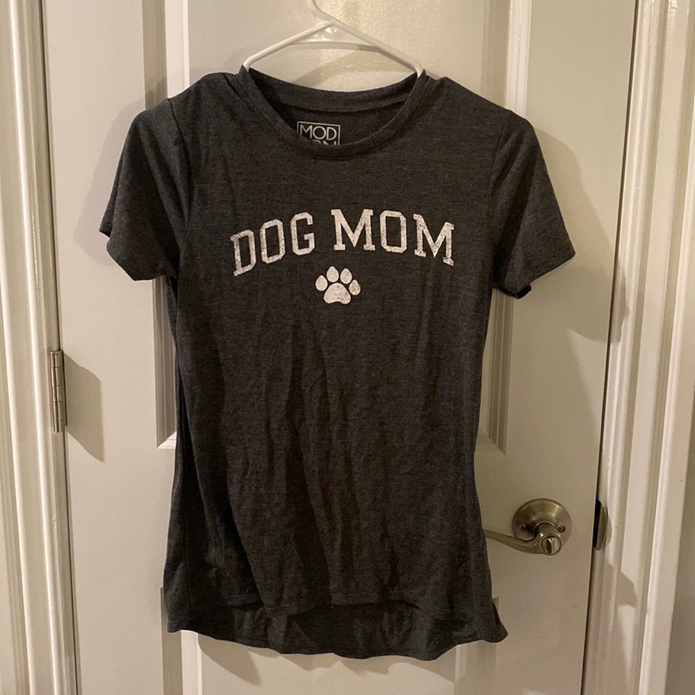 Basic Dog Mom Shirt